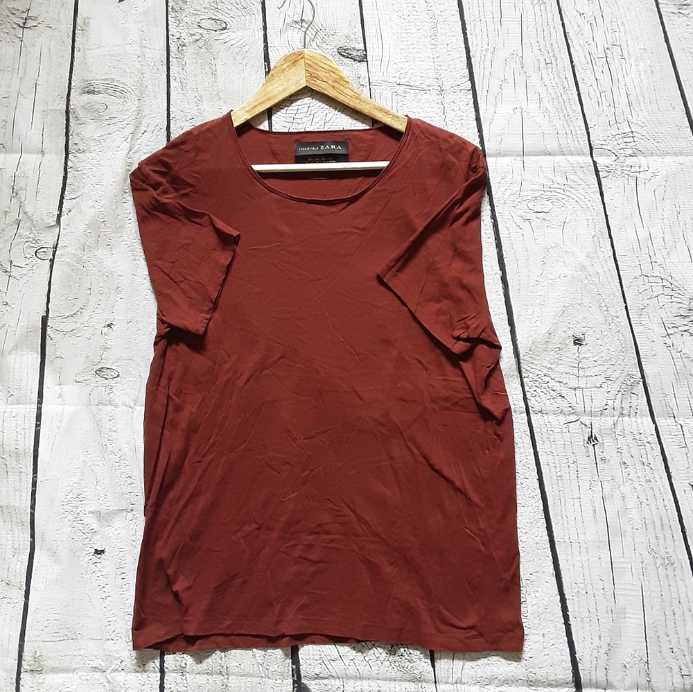 🌷3 /$20-- ZARA T-shirt size Large